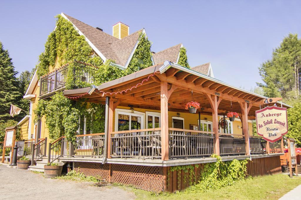Auberge Au Soleil Levant Piopolis Exterior photo